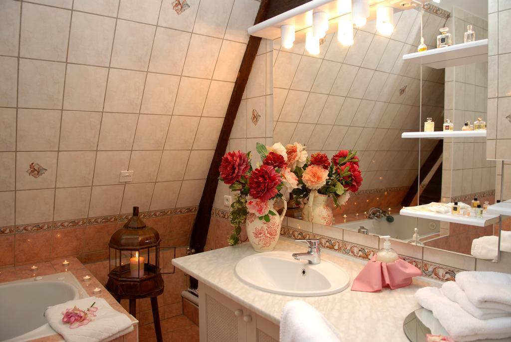 Le Vieux Pressoir Bed & Breakfast Pont-Évêque Dış mekan fotoğraf